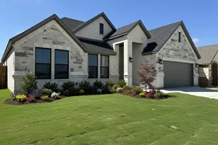2007 Belle Lagos Ln, Cleburne, TX 76033 - Photo 1