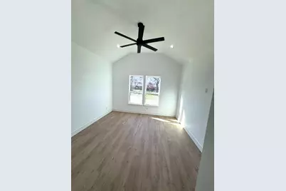 1106 E Sixth Street, Springtown, TX 76082 - Photo 12