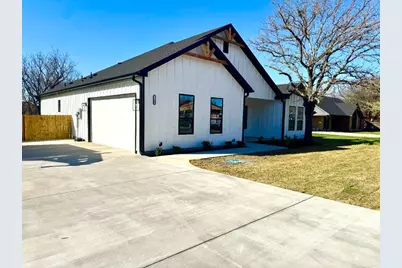 1106 E Sixth Street, Springtown, TX 76082 - Photo 2