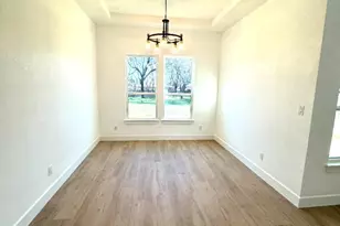 1106 E Sixth St, Springtown, TX 76082 - Photo 14