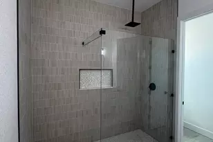 1106 E Sixth St, Springtown, TX 76082 - Photo 18