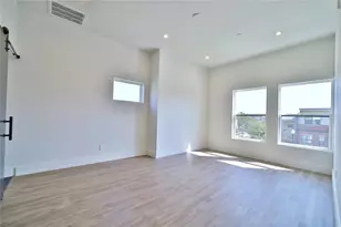 1322 Lipscomb St, Fort Worth, TX 76104 - Photo 10