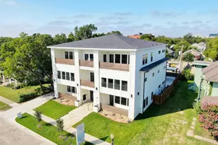 1322 Lipscomb St, Fort Worth, TX 76104 - Photo 2