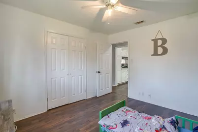 540 Mound Street, Burleson, TX 76028 - Photo 32