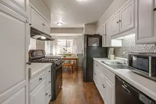 540 Mound St, Burleson, TX 76028 - Photo 22