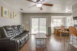540 Mound St, Burleson, TX 76028 - Photo 12