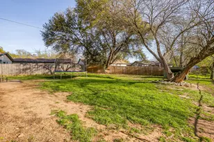 540 Mound St, Burleson, TX 76028 - Photo 40