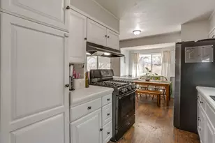 540 Mound St, Burleson, TX 76028 - Photo 24
