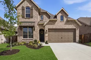 4704 Aubrey Pkwy, Aubrey, TX 76227 - Photo 2
