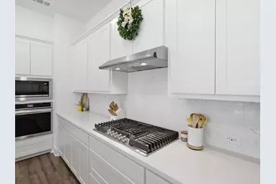 4704 Aubrey Parkway, Aubrey, TX 76227 - Photo 8