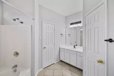 809 Slaughter Lane, Euless, TX 76040 - Photo 16