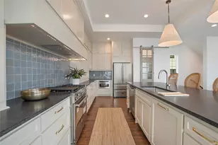 1029 Mobile St, Dallas, TX 75208 - Photo 4