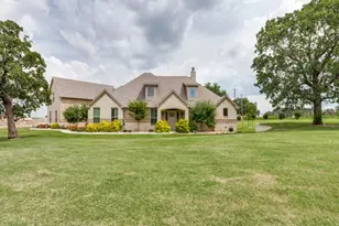 104 Lazy Crk Xing, Weatherford, TX 76087 - Photo 2