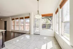 917 Crestview Dr, Coppell, TX 75019 - Photo 8