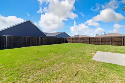 221 Marble Creek Drive, Fort Worth, TX 76131 - Photo 30