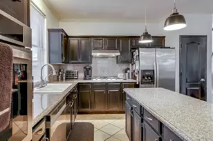 706 Gentry Dr, Arlington, TX 76018 - Photo 14