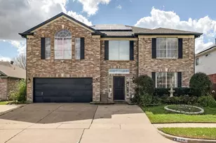 706 Gentry Dr, Arlington, TX 76018 - Photo 2