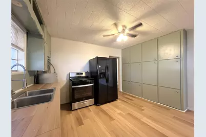 122 Robertson Street, Sulphur Springs, TX 75482 - Photo 2