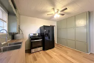 122 Robertson St, Sulphur Springs, TX 75482 - Photo 4