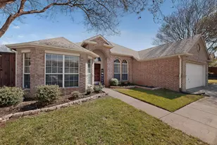 734 River Oak Way, Lake Dallas, TX 75065 - Photo 2