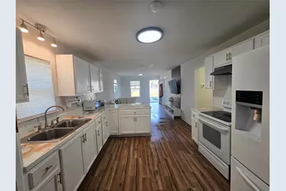 108 W Acheson Street, Denison, TX 75021 - Photo 6