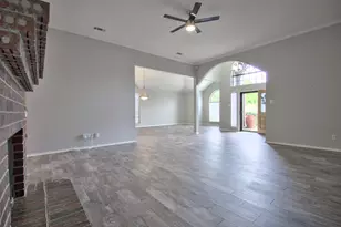 7504 Saddleridge Dr, Dallas, TX 75249 - Photo 8