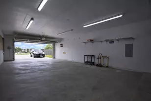 7504 Saddleridge Dr, Dallas, TX 75249 - Photo 24