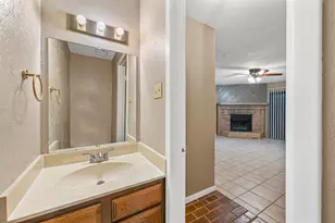 14800 Enterprise Dr, Farmers Branch, TX 75234 - Photo 12