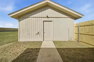 299 E College St, Gunter, TX 75058 - Photo 36