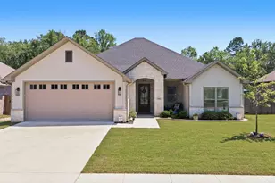 416 Deer Pt Cv, Chandler, TX 75758 - Photo 1