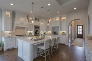 703 Thoroughbred Ave, Frisco, TX 75036 - Photo 2