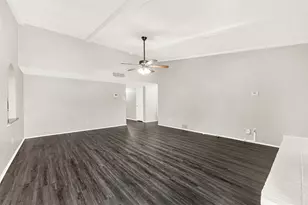 10343 Portrush Dr, Dallas, TX 75243 - Photo 16