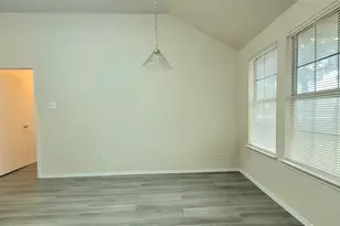 8470 Goldfinch Way, Dallas, TX 75249 - Photo 8