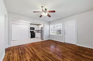 110 Poplar St, Waxahachie, TX 75165 - Photo 4