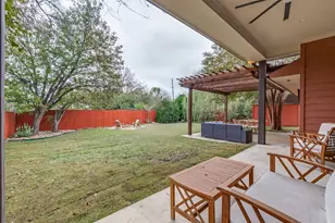 8912 Covey Ct, Dallas, TX 75238 - Photo 32