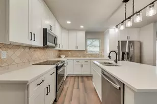 3352 Nottingham Ln, Plano, TX 75074 - Photo 4