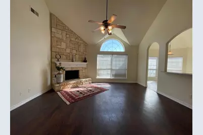 11712 Pheasant Creek Drive, Fort Worth, TX 76244 - Photo 8
