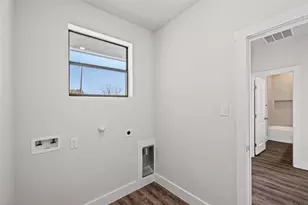 1531 Corona Dr, Granbury, TX 76048 - Photo 16