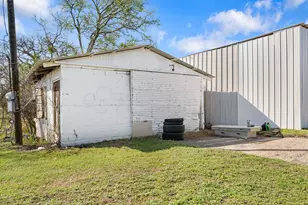 1012 County Rd 701A, Cleburne, TX 76031 - Photo 6