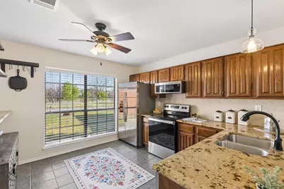 4232 Staghorn Circle N, Fort Worth, TX 76137 - Photo 4