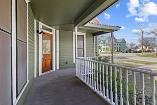 331 W Grand St, Whitewright, TX 75491 - Photo 4