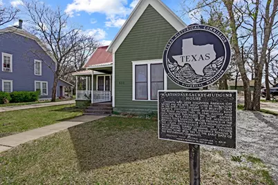 331 W Grand Street, Whitewright, TX 75491 - Photo 2