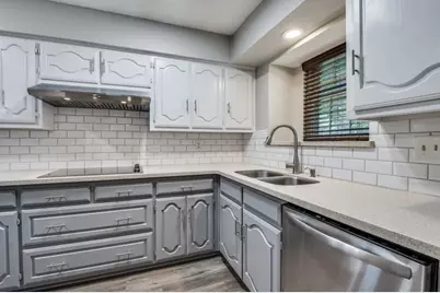 322 Cardinal Creek Drive, Duncanville, TX 75137 - Photo 10