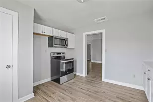 531 E Morton St, Denison, TX 75021 - Photo 2