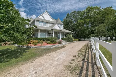 2600 Rosebud Lane, Richland Hills, TX 76118 - Photo 2