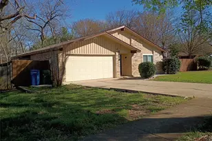 5818 Townshire Rd, Garland, TX 75044 - Photo 2
