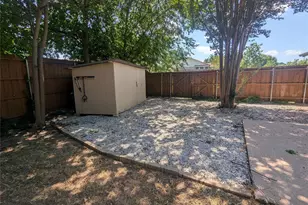 5818 Townshire Rd, Garland, TX 75044 - Photo 26