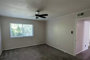 5818 Townshire Rd, Garland, TX 75044 - Photo 14