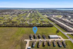 121 Twin Vw Ln, Princeton, TX 75407 - Photo 18