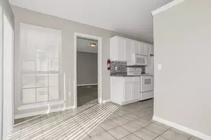1437 Brook Meadow Cir, Lancaster, TX 75134 - Photo 6